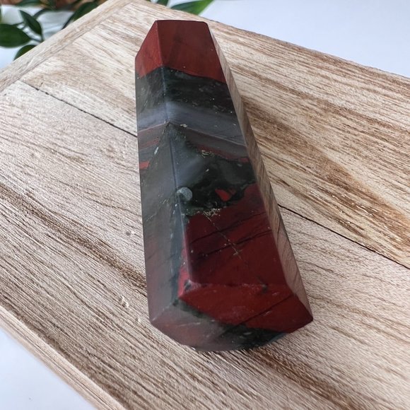 Rare African Bloodstone Tower | African Bloodstone Point | Gemstone Gem Tower - Picture 8 of 9